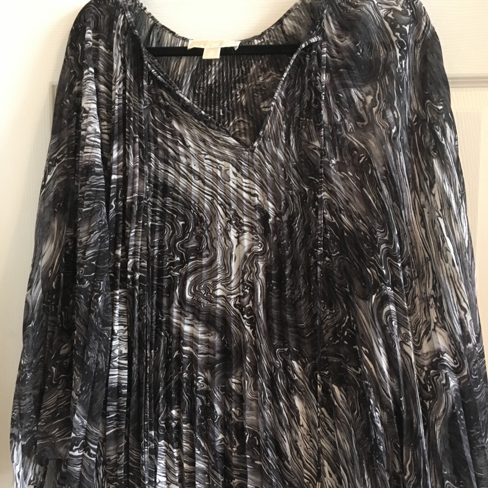 Michael Kors all over pleated swing top